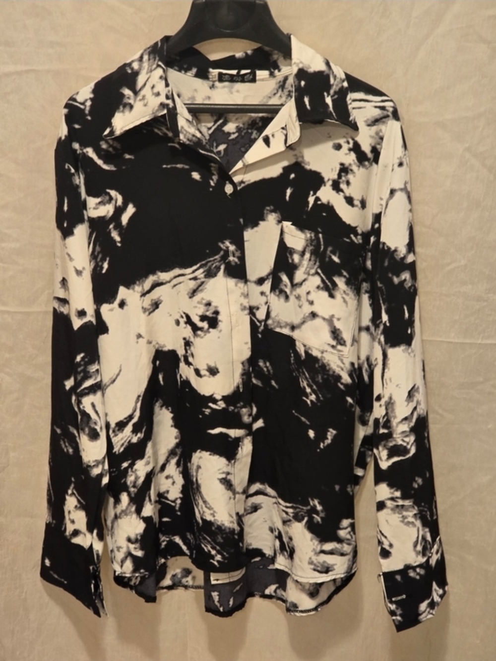 Men's Black & White Marble-Print Button-Up Shirt